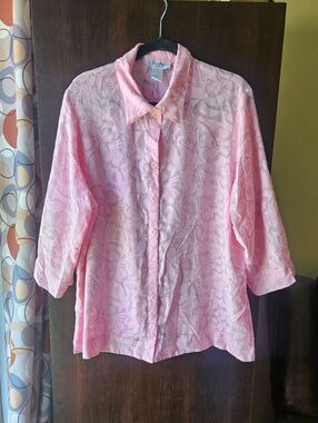 Sag Harbor Sheer Pink Button Front Floral Top Size 1X